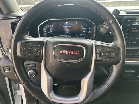Used 2024 GMC Sierra 1500 Elevation image 25