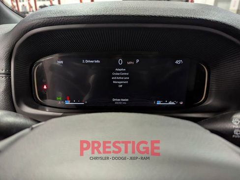 Used 2024 Jeep Wagoneer L Series II w/ Flexible Seating Group image 14