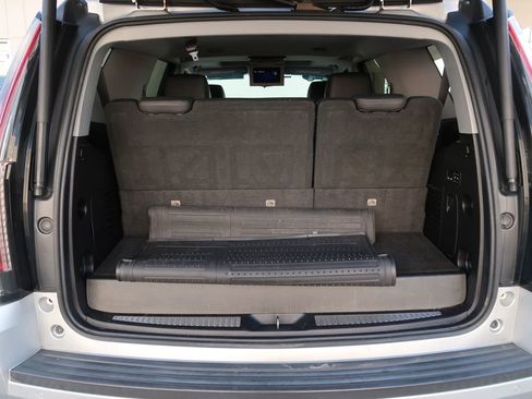 Certified 2018 Cadillac Escalade Premium Luxury image 37