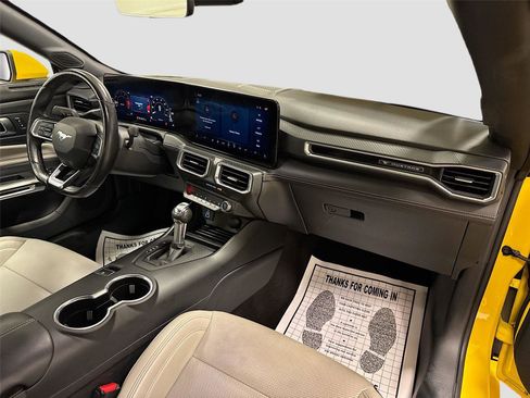 Used 2024 Ford Mustang Premium image 27