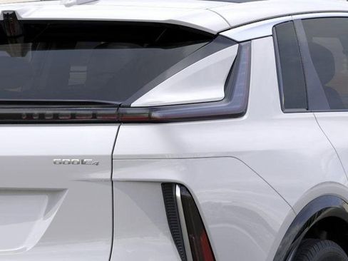 New 2025 Cadillac Lyriq Luxury w/ Nappa Leather Package image 11