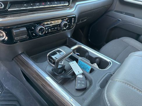 Used 2024 Chevrolet Silverado 1500 RST AWD/4WD image 12