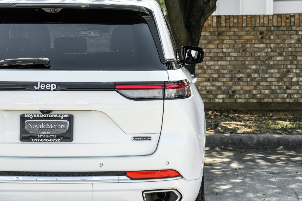 Used 2022 Jeep Grand Cherokee Overland w/ Luxury Tech Group IV AWD/4WD image 68
