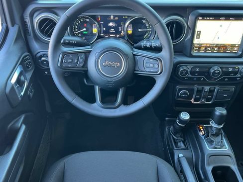 Used 2023 Jeep Wrangler Unlimited w/ 8.4" Radio Group AWD/4WD image 15