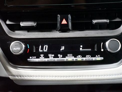 Used 2024 Toyota Corolla SE FWD image 20