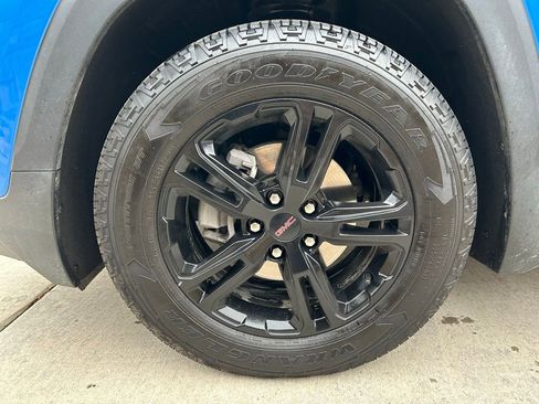 Used 2024 GMC Terrain AT4 w/ Infotainment Package II AWD/4WD image 34