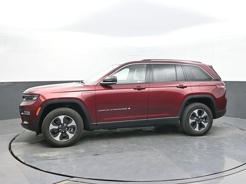 Used 2023 Jeep Grand Cherokee 4WD 4xe w/ Luxury Tech Group II image 2