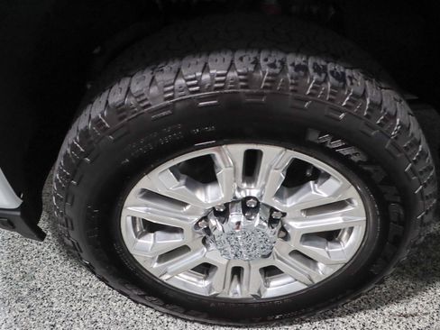 Used 2023 GMC Sierra 2500 Denali w/ Denali Ultimate Package image 11