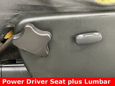 Used 2009 Chevrolet Silverado 2500 LT w/ Exterior Plus Package image 7