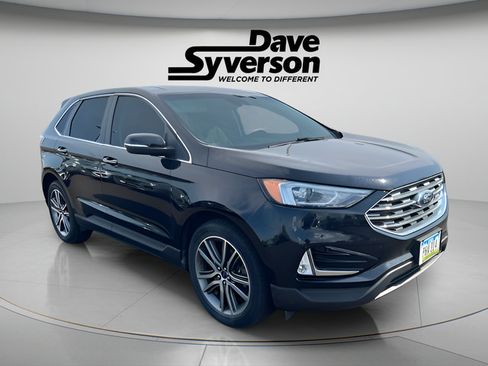 Used 2019 Ford Edge Titanium w/ Canadian Touring Package AWD/4WD image 3