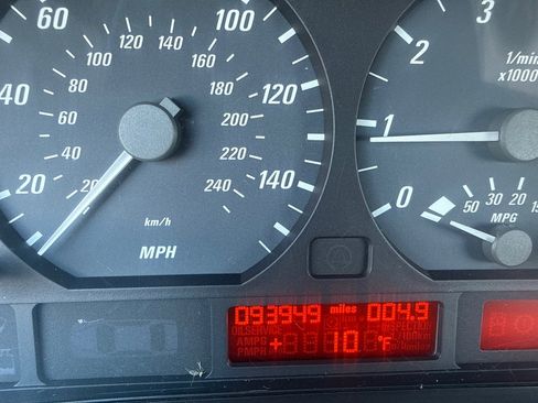 Used 2006 BMW 325Ci CI image 13