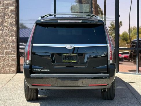 Used 2019 Cadillac Escalade ESV Luxury RWD image 10