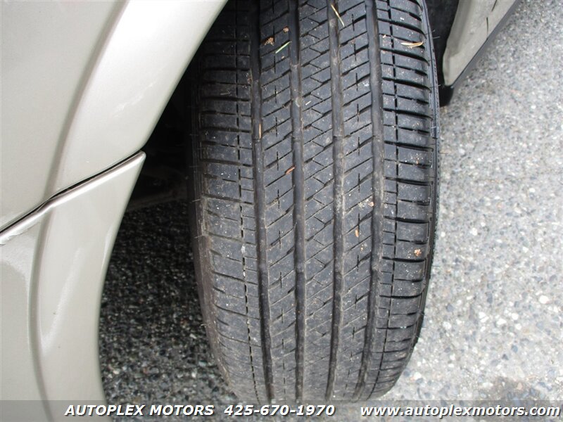 Used 2004 Lincoln LS RWD image 27