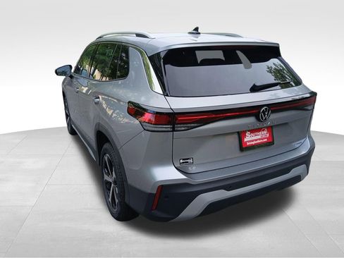 New 2026 Volkswagen Tiguan SE AWD/4WD image 3