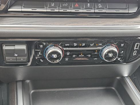 New 2026 GMC Sierra 2500 SLT image 14