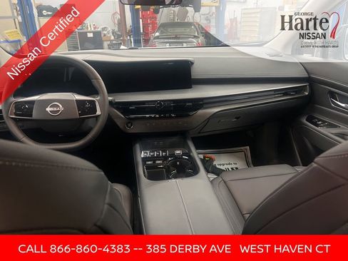 Certified 2025 Nissan Murano SV image 31