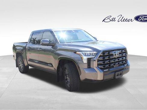 Used 2023 Toyota Tundra Platinum AWD/4WD image 3
