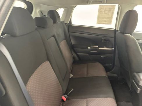 Used 2019 Mitsubishi Outlander Sport SE image 16