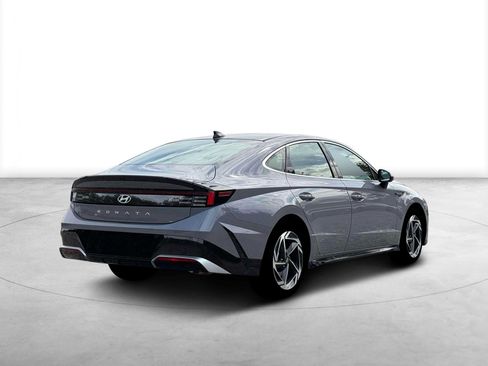 New 2026 Hyundai Sonata SEL FWD image 7