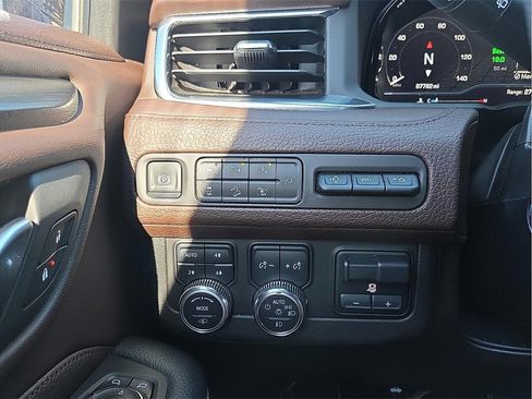 Used 2022 GMC Yukon Denali w/ Max Trailering Package image 17
