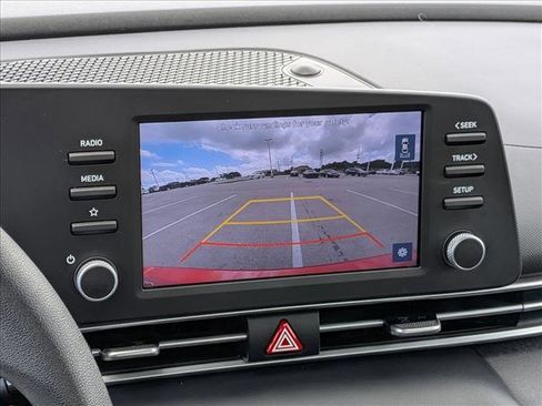 Used 2022 Hyundai Elantra SEL w/ Cargo Package FWD image 10