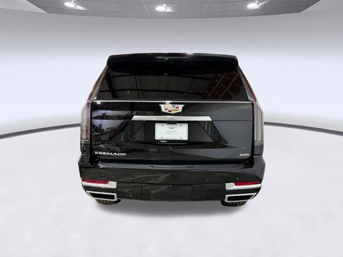 New 2026 Cadillac Escalade Luxury w/ Touring Package AWD/4WD image 8