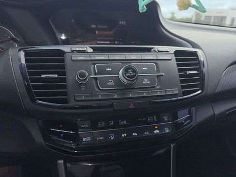 Used 2016 Honda Accord Sport image 6