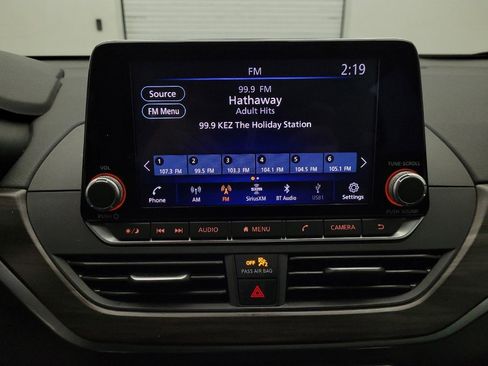 Used 2024 Nissan Altima 2.5 SV image 25