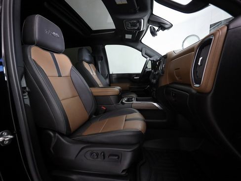 Used 2022 Chevrolet Silverado 3500 High Country w/ LPO, Hitch Package image 11