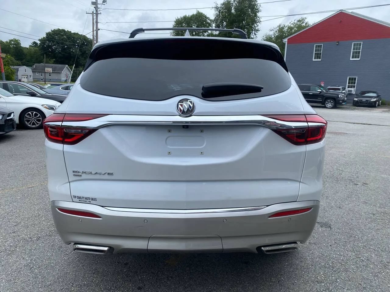 Used 2020 Buick Enclave Premium w/ Sun and Sites Package AWD/4WD image 5