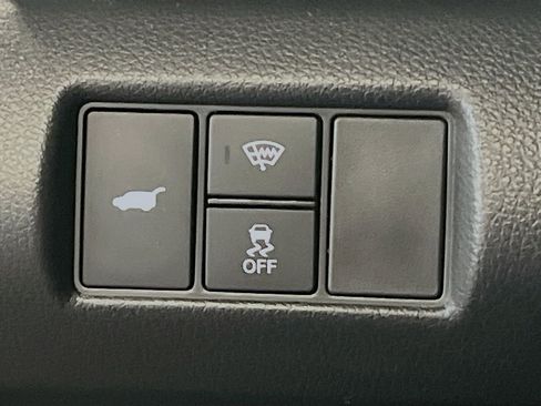 Used 2025 Honda Pilot TrailSport image 10