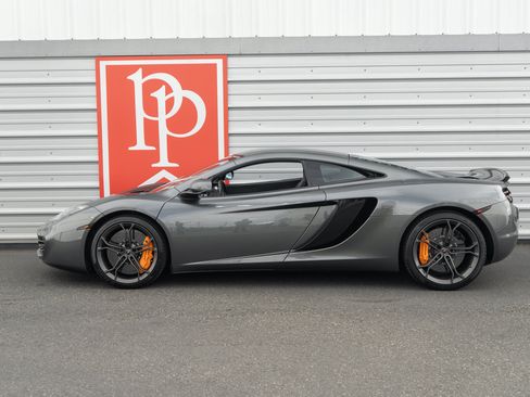Used 2012 McLaren MP4-12C Coupe RWD image 32