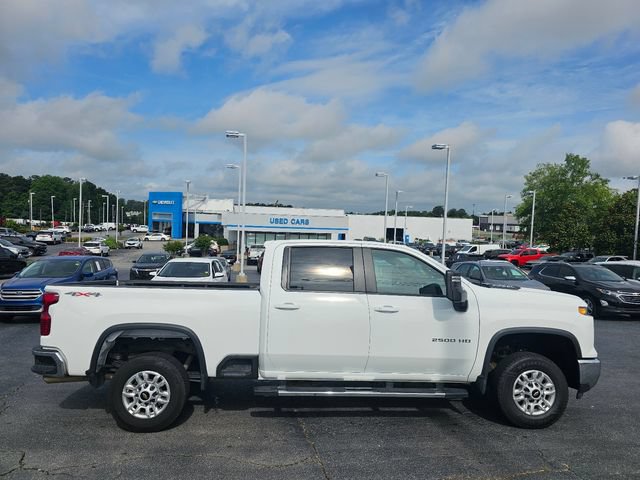 Used 2025 Chevrolet Silverado 2500 LT w/ Convenience Package AWD/4WD image 9