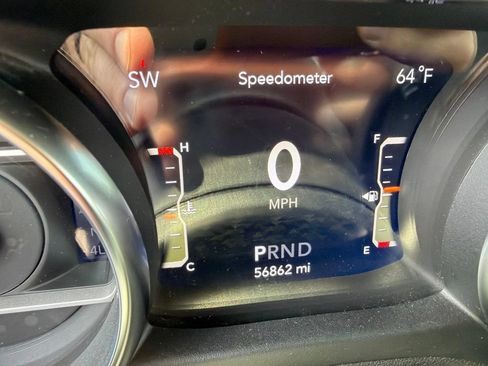 Used 2020 Jeep Wrangler Unlimited Sahara AWD/4WD image 17