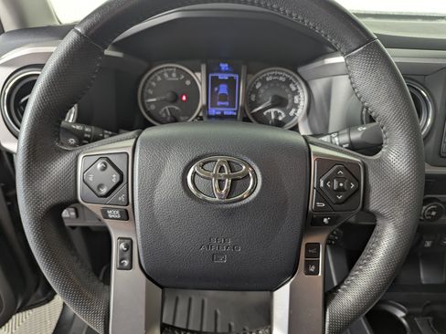 Used 2019 Toyota Tacoma SR5 RWD image 30
