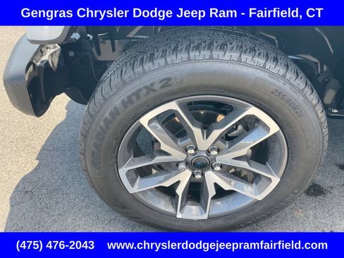 Used 2024 Jeep Wrangler Unlimited w/ Convenience Group AWD/4WD image 13