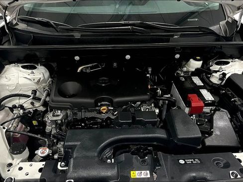 Used 2023 Toyota RAV4 XLE image 12