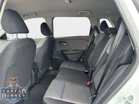 Used 2023 Nissan Rogue SV AWD/4WD image 12