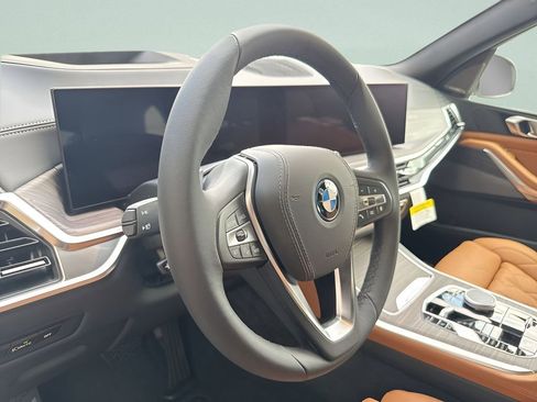 New 2026 BMW X5 xDrive50e w/ Premium Package image 18
