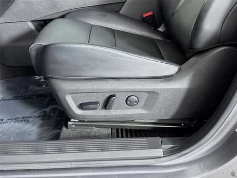 Certified 2023 Nissan Rogue SV w/ SV Premium B Package FWD image 20