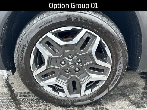 Used 2023 Hyundai Santa Fe SEL Premium image 16