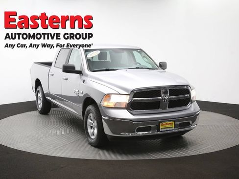 Used 2019 RAM 1500 Classic SLT AWD/4WD image 49