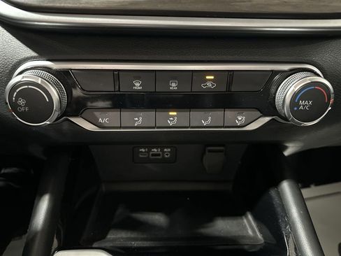 Used 2023 Nissan Altima 2.5 SV image 16