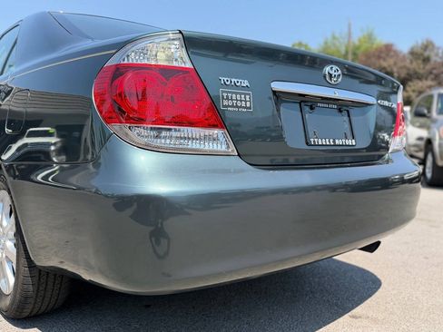 Used 2006 Toyota Camry XLE w/ VSC & Side Airbag Pkg FWD image 97