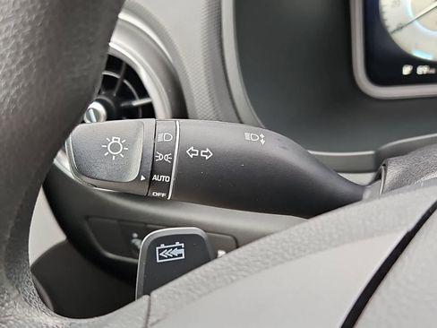 Used 2023 Hyundai Kona SE FWD image 27