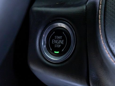 Used 2023 GMC Yukon XL AT4 AWD/4WD image 13