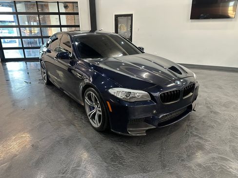 Used 2013 BMW M5 w/ Executive Pkg image 3