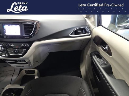 Used 2023 Chrysler Voyager LX FWD image 18