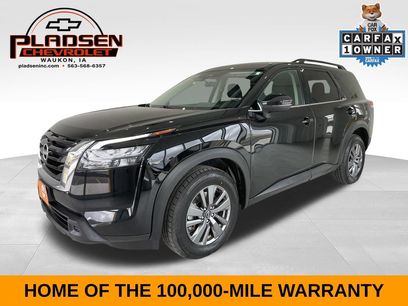 Used 2025 Nissan Pathfinder SV