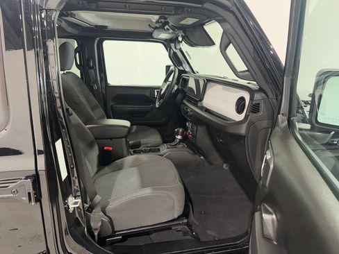 Used 2025 Jeep Wrangler Unlimited Sport AWD/4WD image 20